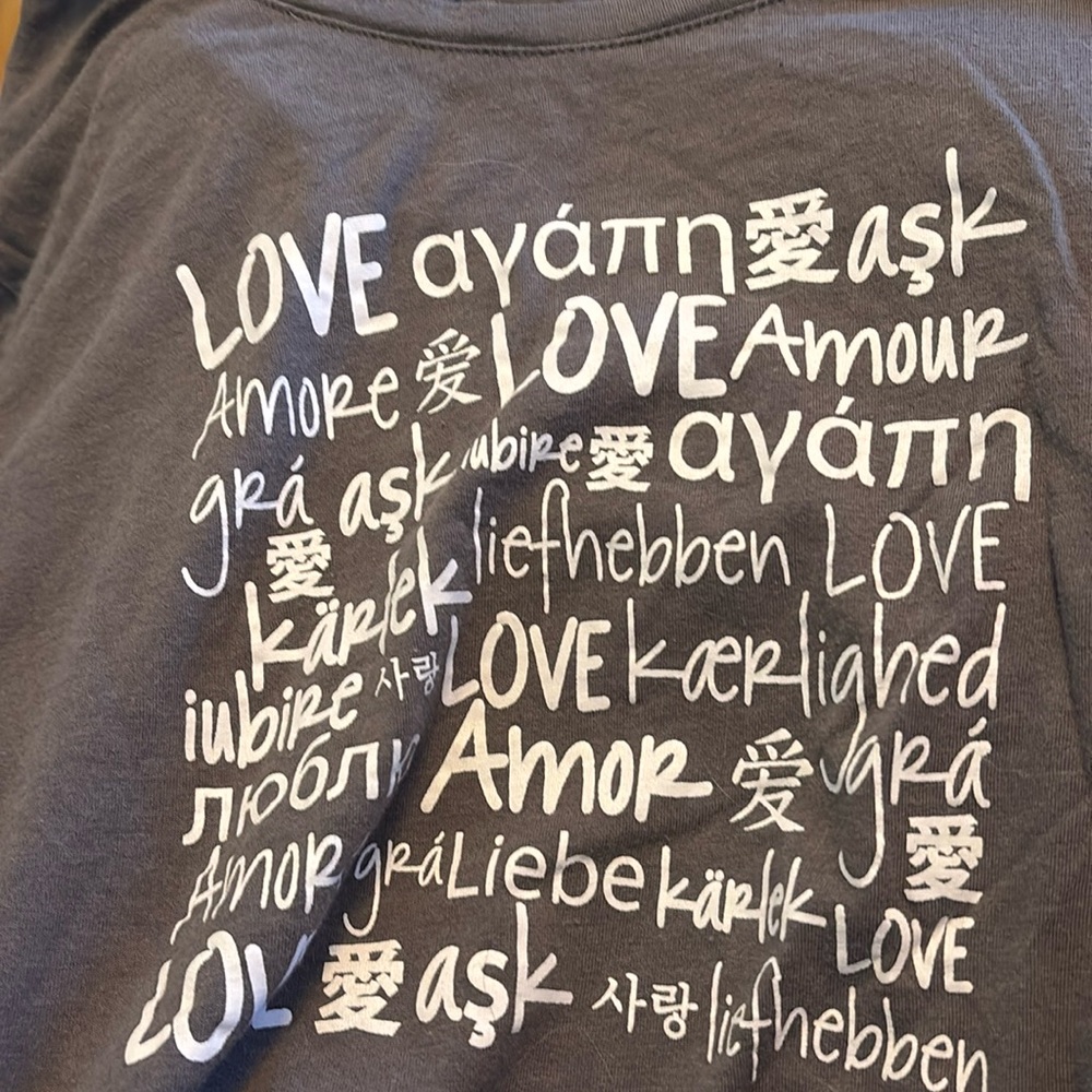 Peace Love World Give Love Long Sleeve Knit T-Shirt Top New without Tags